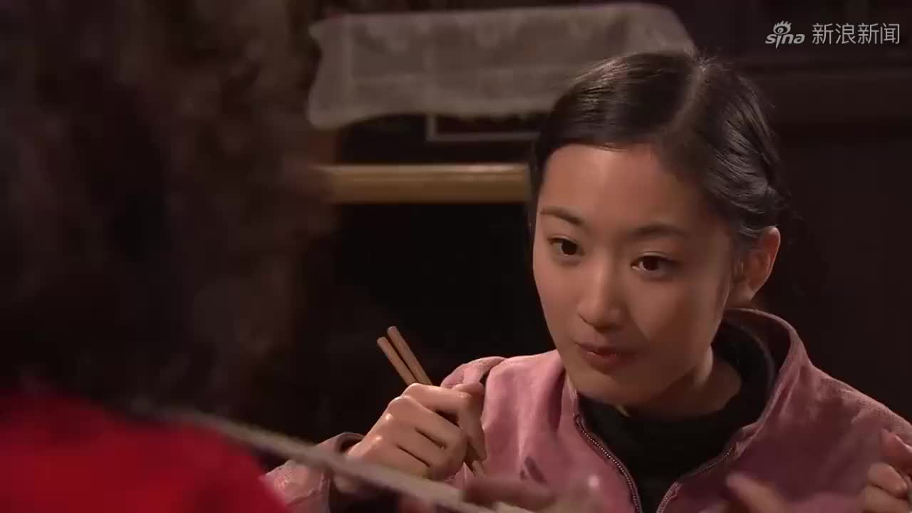 二叔:尔夏和尔春恶作剧整二叔,二叔一推门,就被泼了一身水!