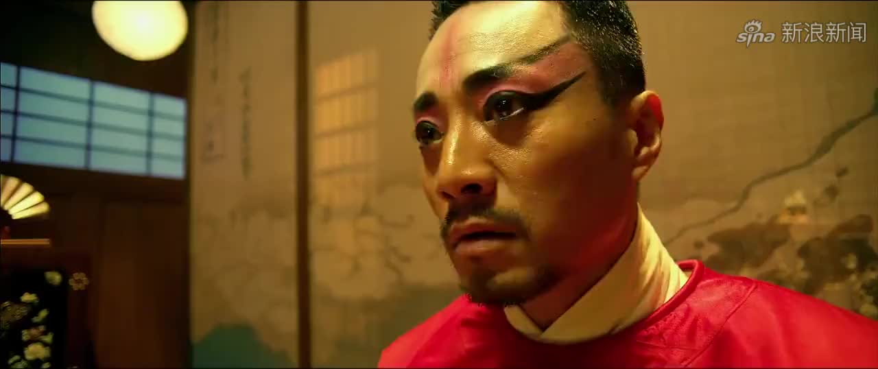 张涵予四人审问小日本,这翻译简略就算了,当烤肉就过分了