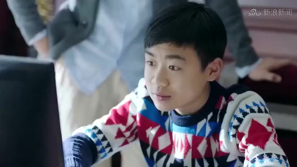 鸡毛飞上天:陈路真是一天才,电脑玩的头头是道,不愧陈江河儿子