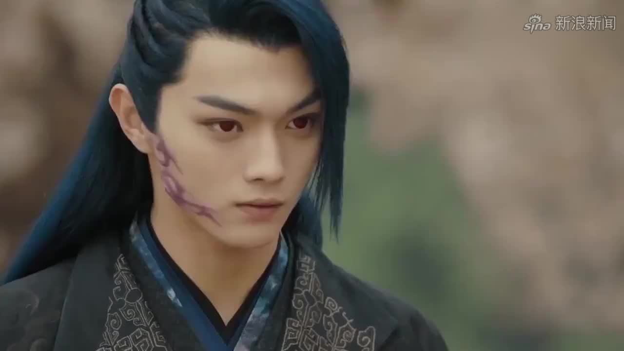 招摇终为姜武和南山主报仇,殊不知厉尘澜已被魔剑渗透,虐心