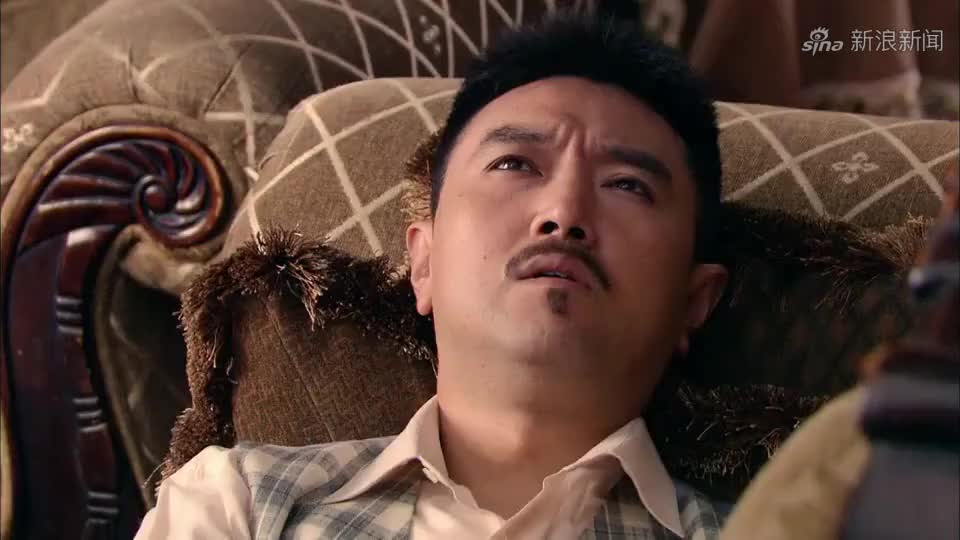 青岛往事:夏德发正在算账,发现店铺着了大火,整个买卖都没了