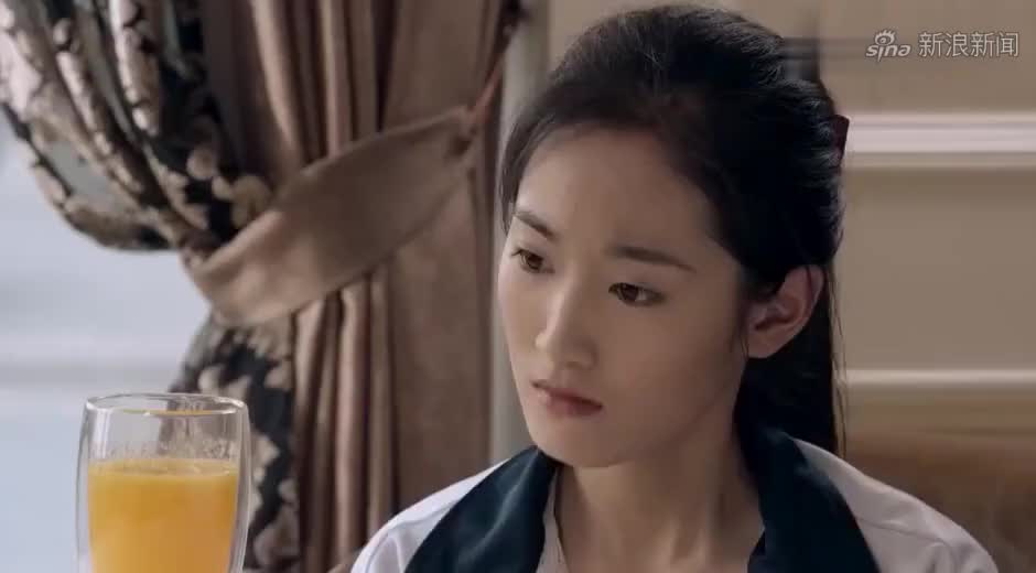 回家的路有多远:亚莉在公厕打扫,男子套路女儿,去厕所画涂鸦