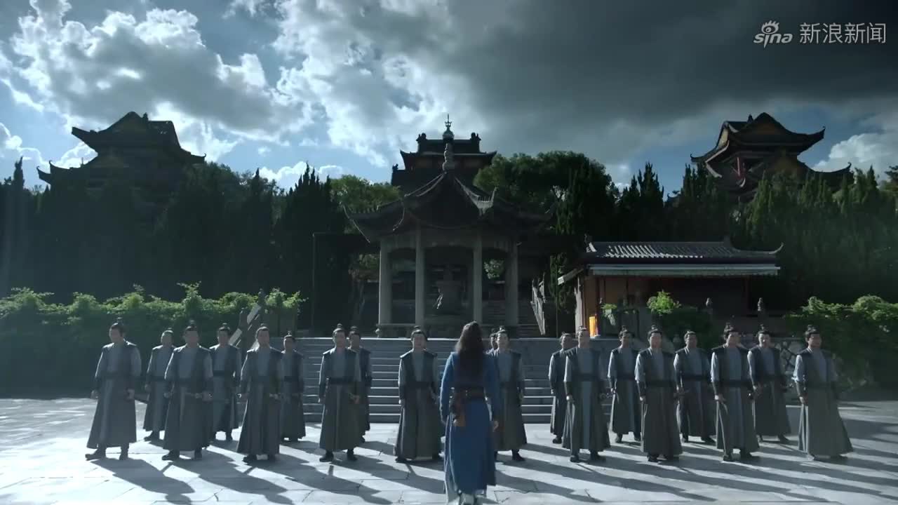 庆余年:五竹叔往悬崖下飞,范闲吐槽:还是不是人啊!