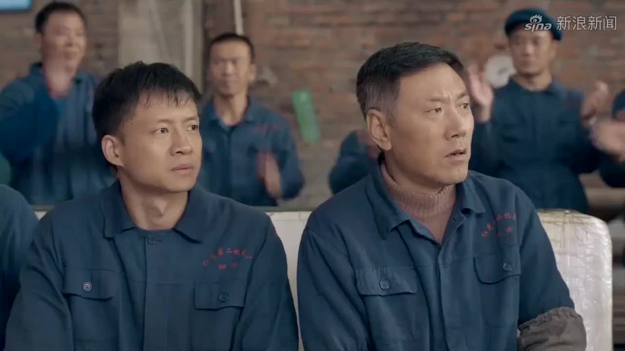 娘亲舅大:美女向校长说程程的坏话,没想到校长这么说,解气!