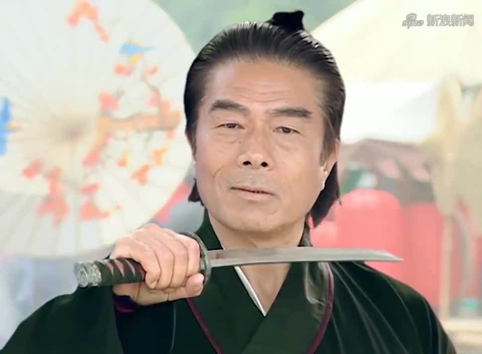 小鬼子要实验这个新的武器,柳生美子问了男子这个问题