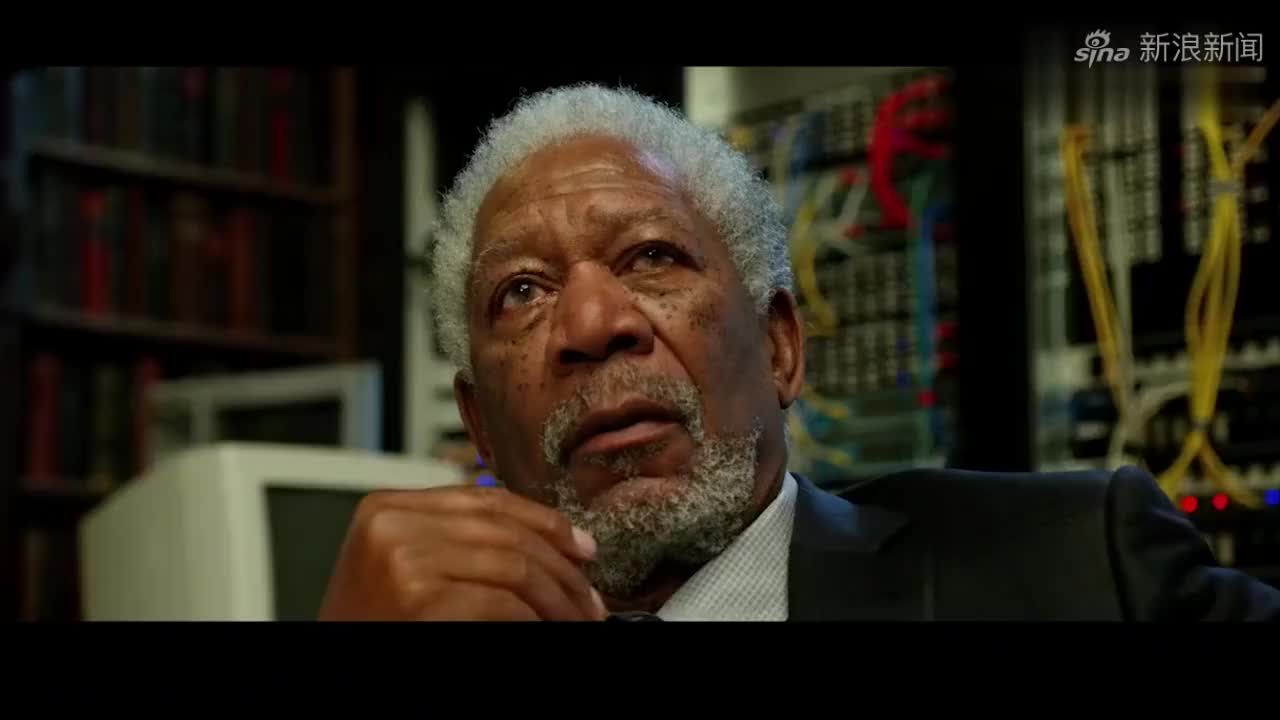 超体:男人被迫吸入蓝色物体,狂笑不止,张先生一枪爆头把他杀死