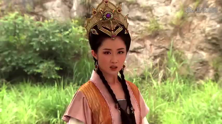 琵琶精使用诛仙剑杀了邓婵玉夫妻,邓九公报仇死于诛仙剑下