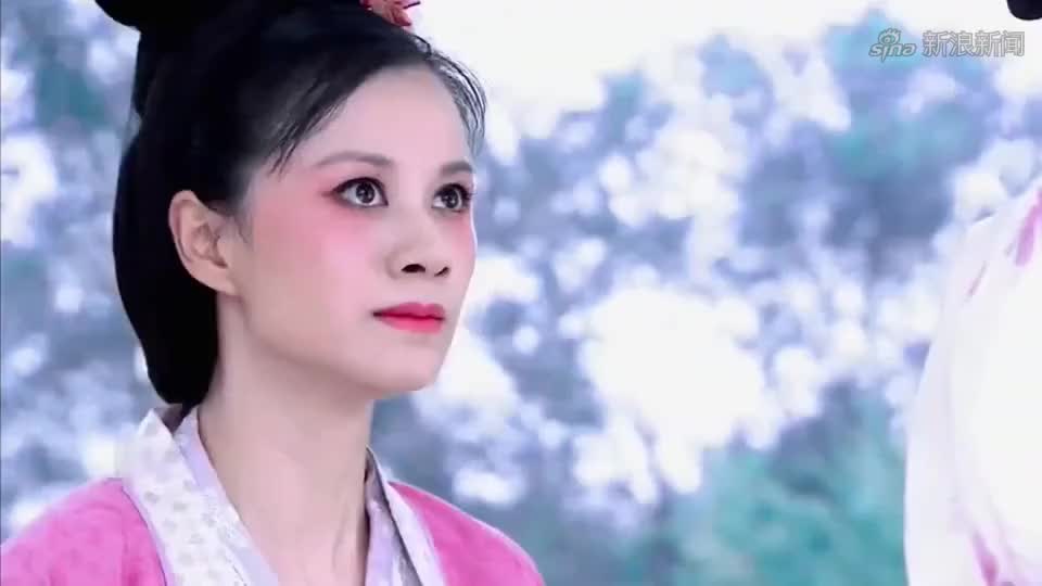 青丘狐传说:夫人把老爷拒之门外气得老爷跑去找美貌的小妾
