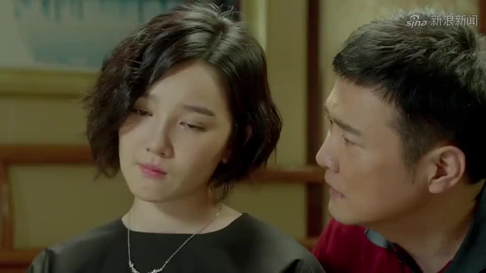 小别离:蒂娜看到张亮忠和佳妮一起吃饭,妒忌心开始作祟!