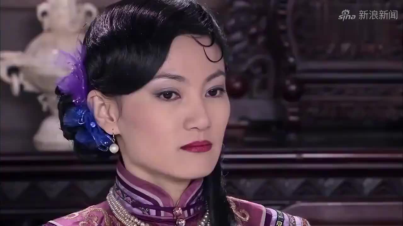 娘妻:丁老板在新乐门偶遇耀宗,便开始闲言碎语,高耀宗怼了回去