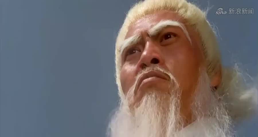 多情剑客无情剑:少侠和少林高手刚打完四个敌人,又来个担柴老伯