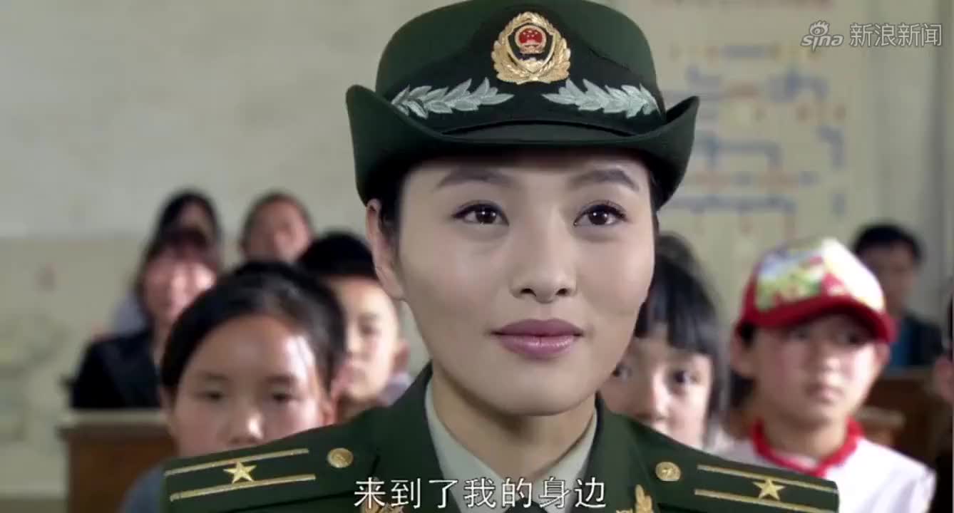 美丽重生:小花没人参加家长会,女武警充当妈妈赶到,超霸气!