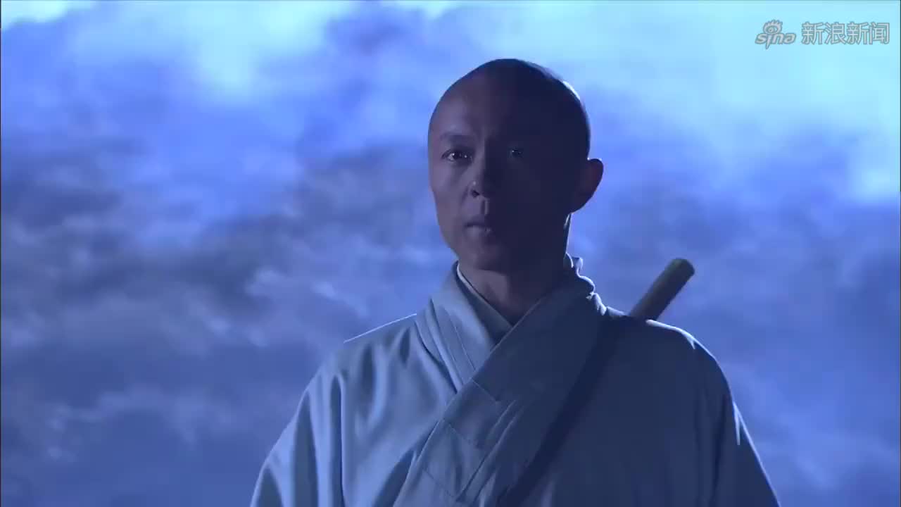 绝顶高手使出十八般兵器,岂料神僧武功深不可测,空手击败他