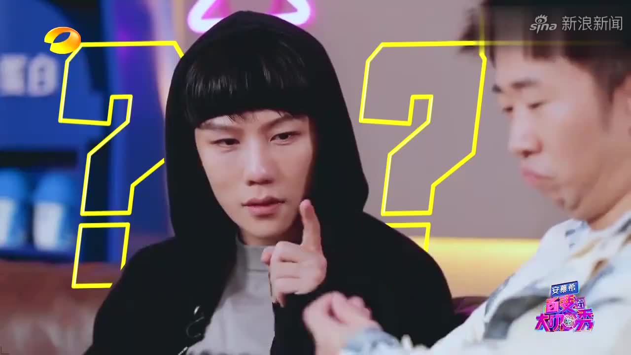 蓝一奔奔小梦终于合体"开黑",完美配合一穿四,没活大不必硬整