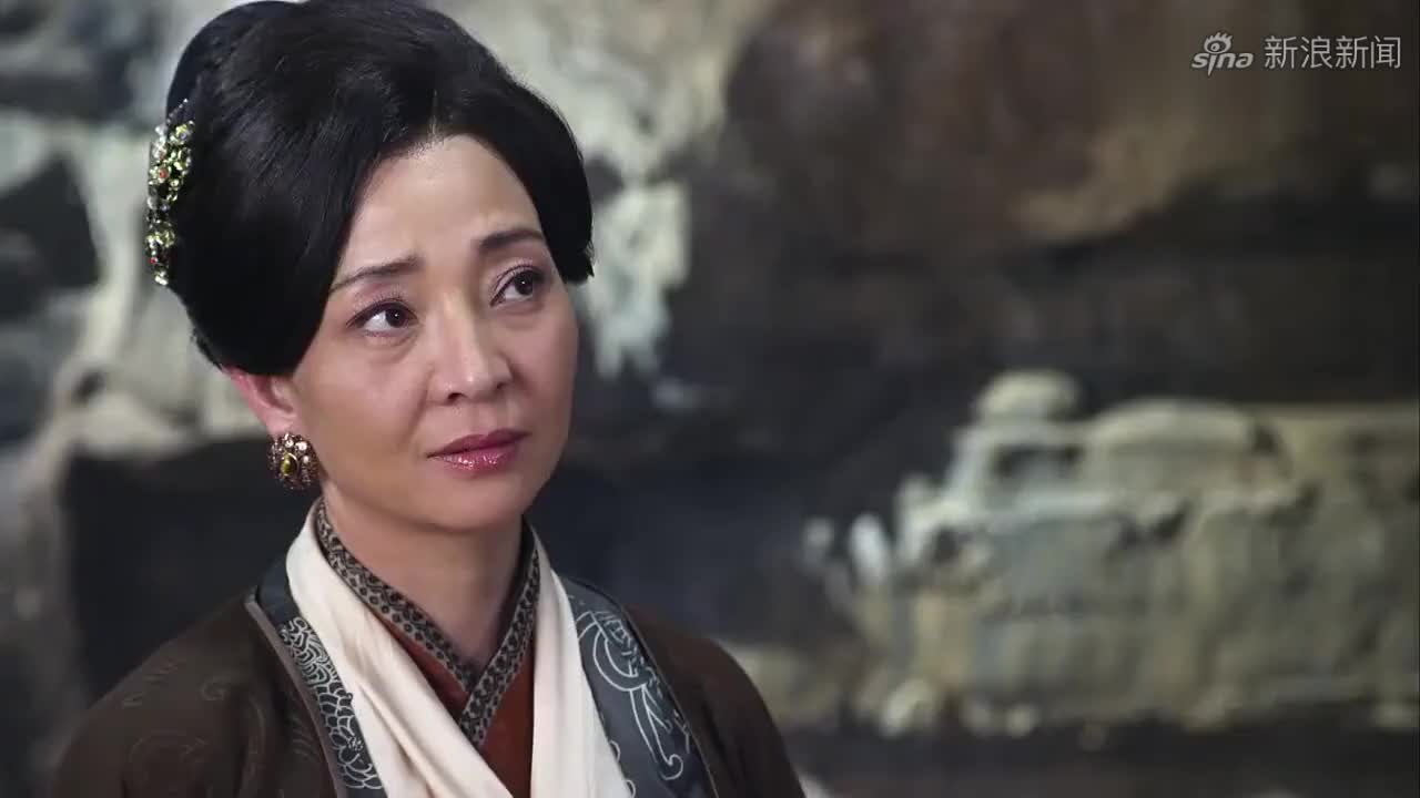 新侠客行:小伙子不信酒里有毒,越喝越上瘾,吓到赏罚二使
