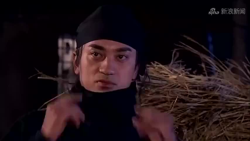 龙门客栈表面是正经声音,其实卖的是人肉包子,刁不遇的刀太快了