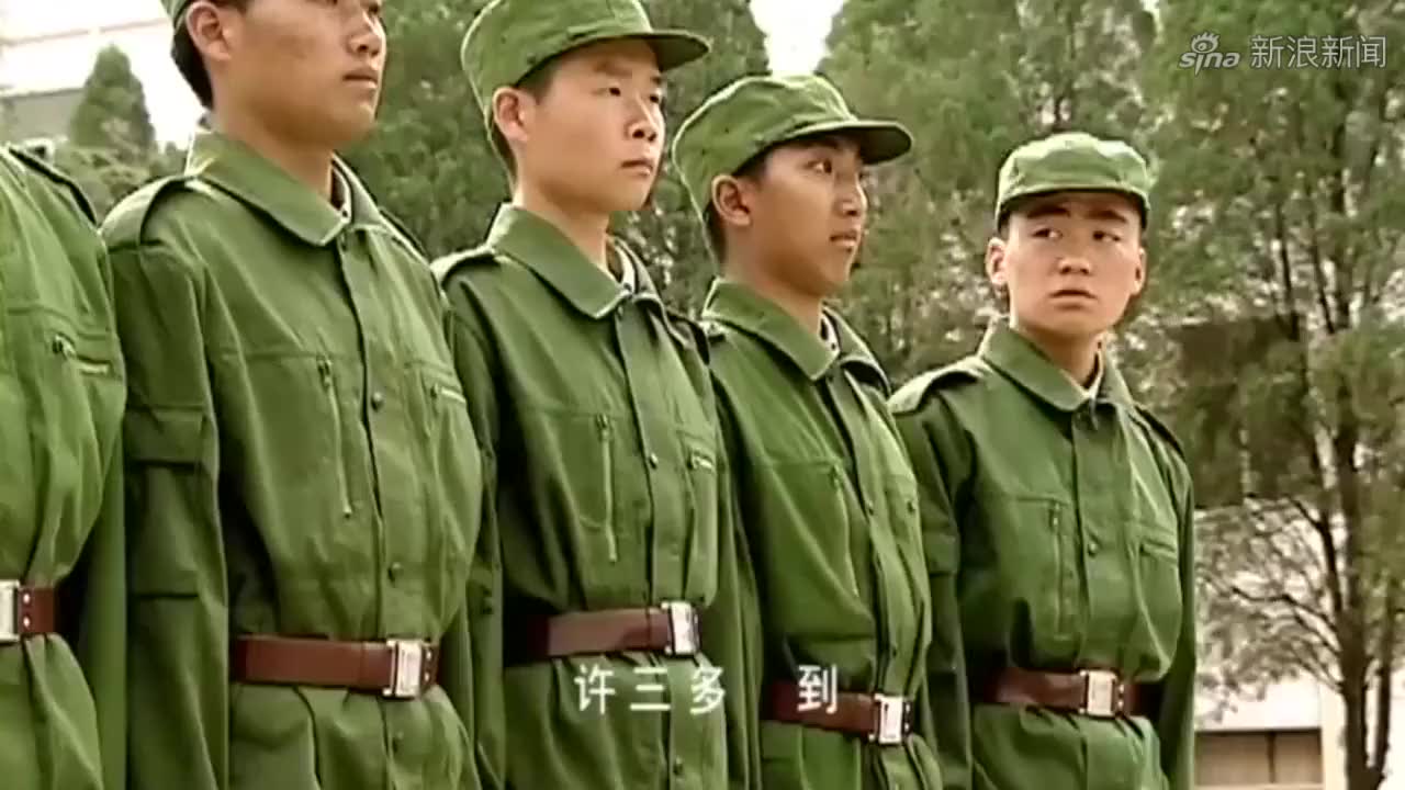 士兵突击新兵训练正步,这向后转真是练到精髓了,这段笑翻了