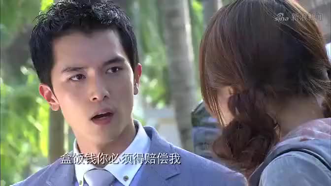 爱情睡醒了:项天骐的豪车被撞,竟坐上刘小贝的自行车,画面贼逗