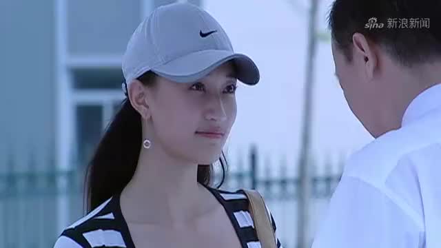 温柔的背后:江成天对眉虹产生好奇心,打听她是谁