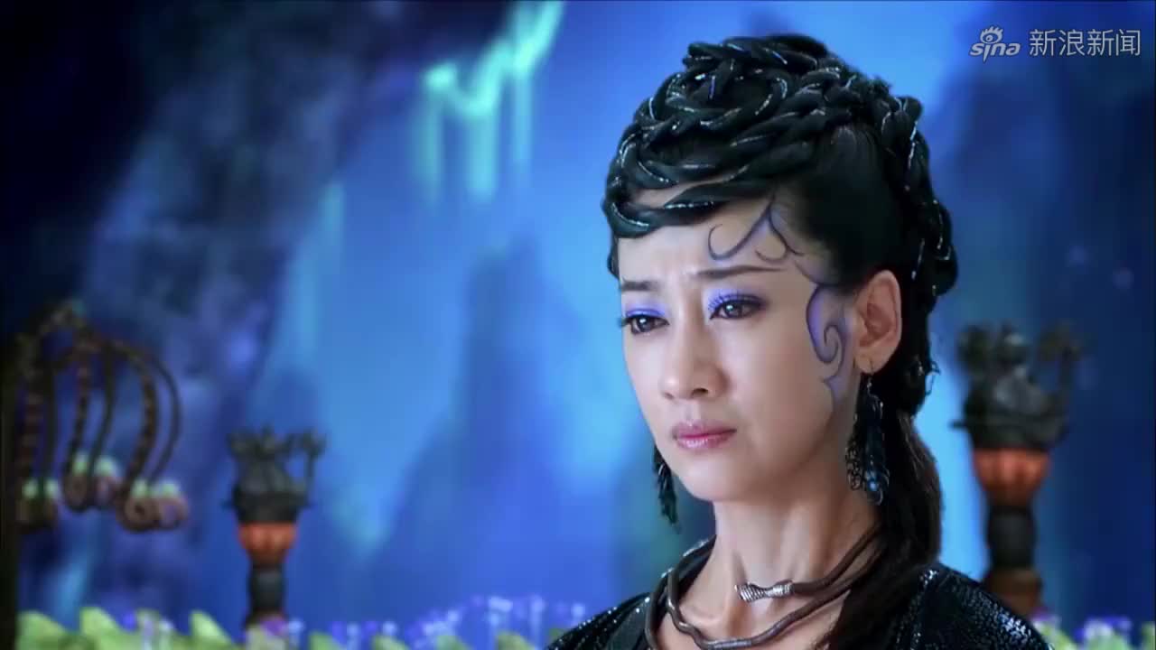 追鱼传奇:红绫在龙王将她变成普通人之前,带着张珍给龙王磕头