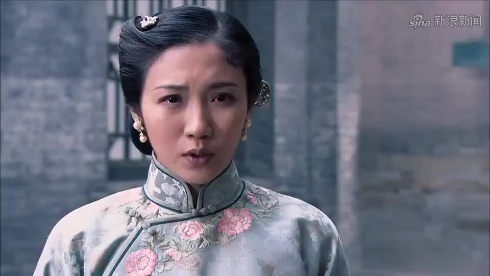 云飞丝路天:凤儿唱戏,白公子捣乱,搞得戏园子一片乱