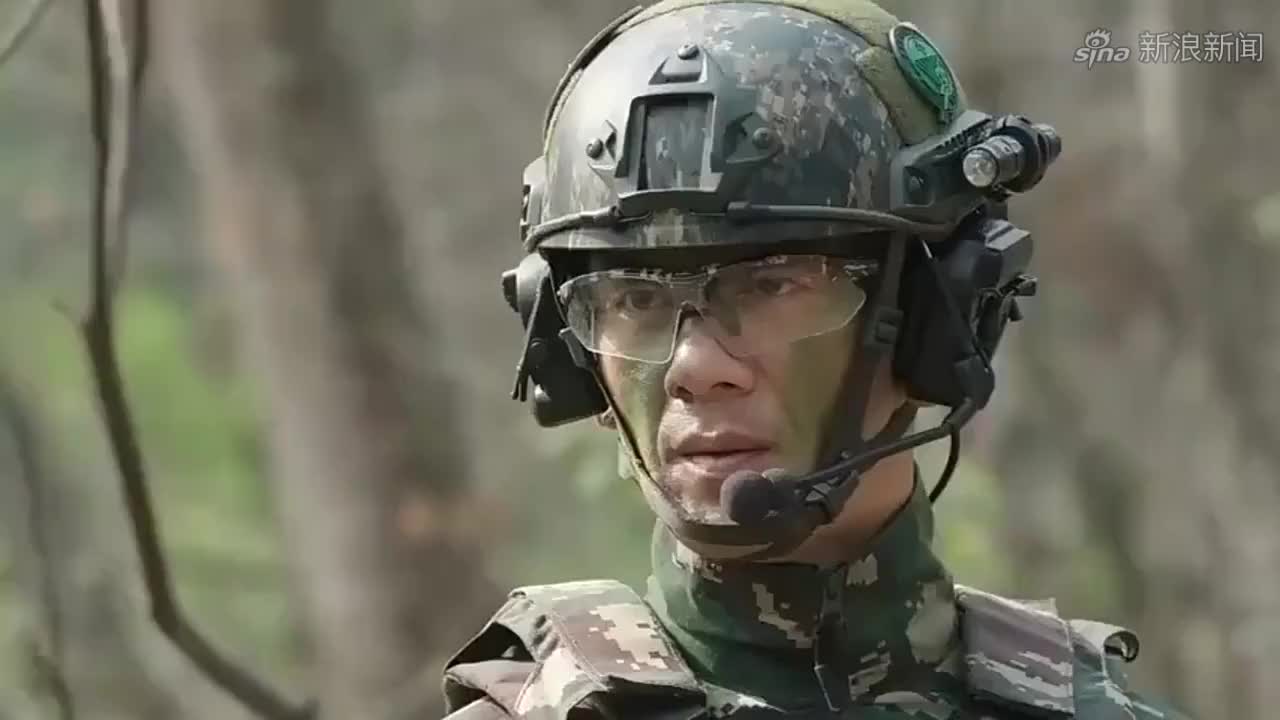特种兵之霹雳火飞狼一怒之下差点杀了杀妻仇人,紫陌及时赶到