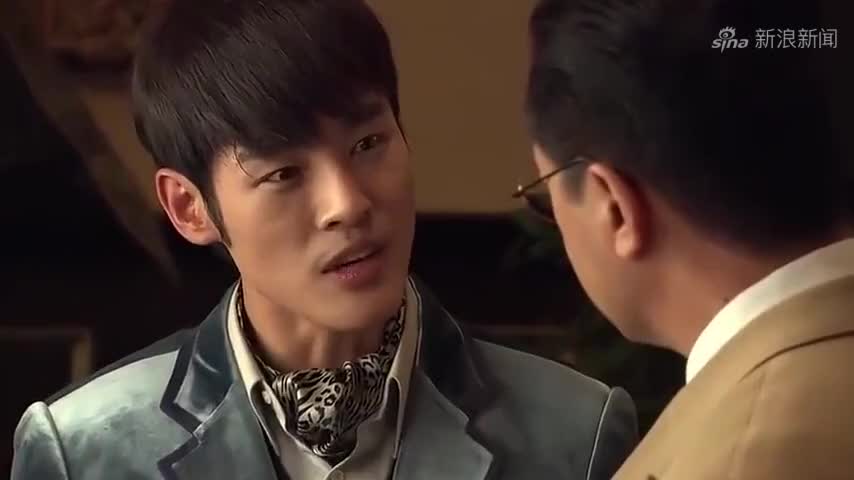 鸳鸯佩:金老爷央求永恩留下来,并告诉她不要恨郁芩