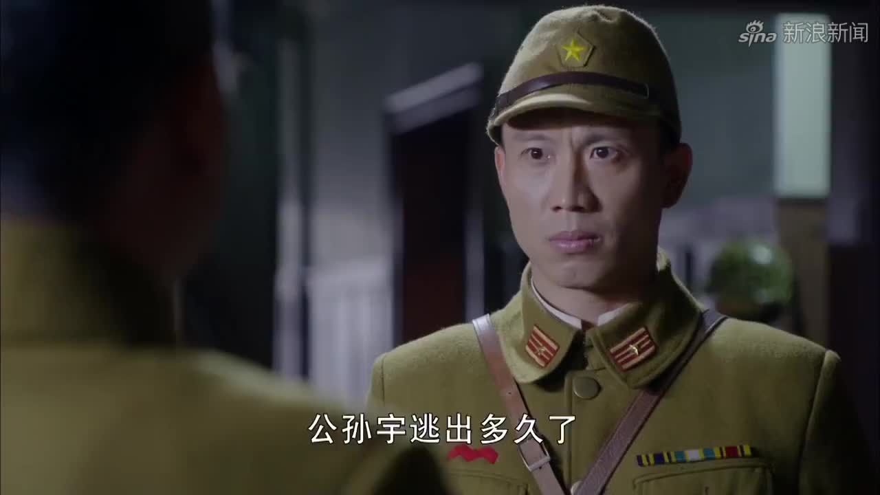 《荡寇》杨二虎拿着手榴弹说你再杀一个人,就跟你同归于尽