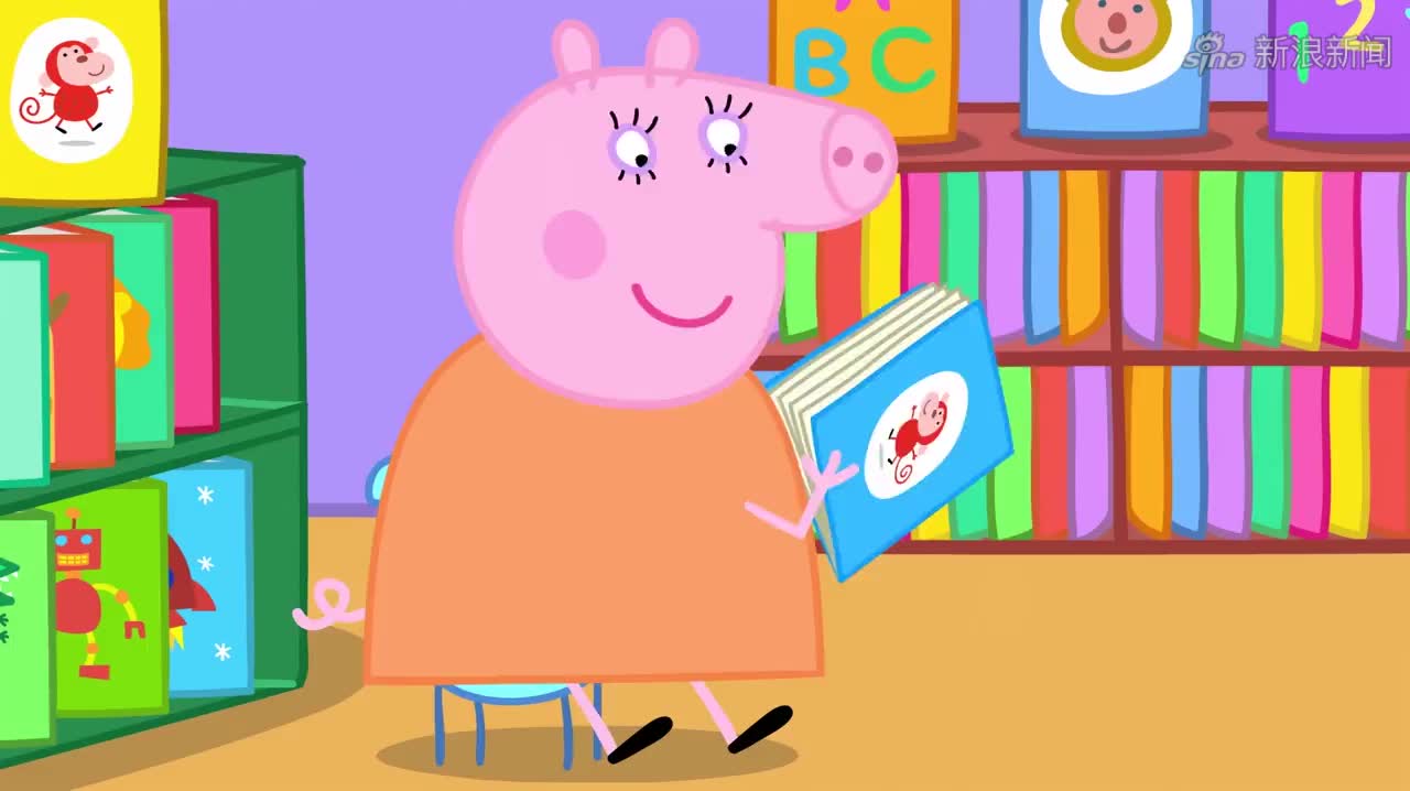 小猪佩奇:佩奇去图书馆看书,一家人非常开心