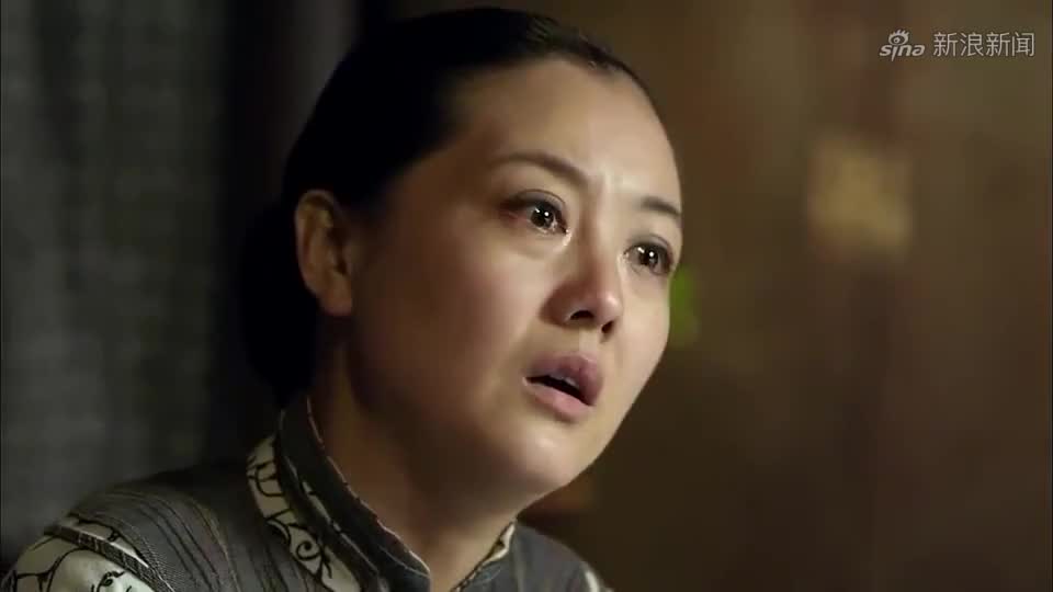 利箭纵横:飞机漏油坠毁,小伙子抓住时机逃生,做法太震撼!