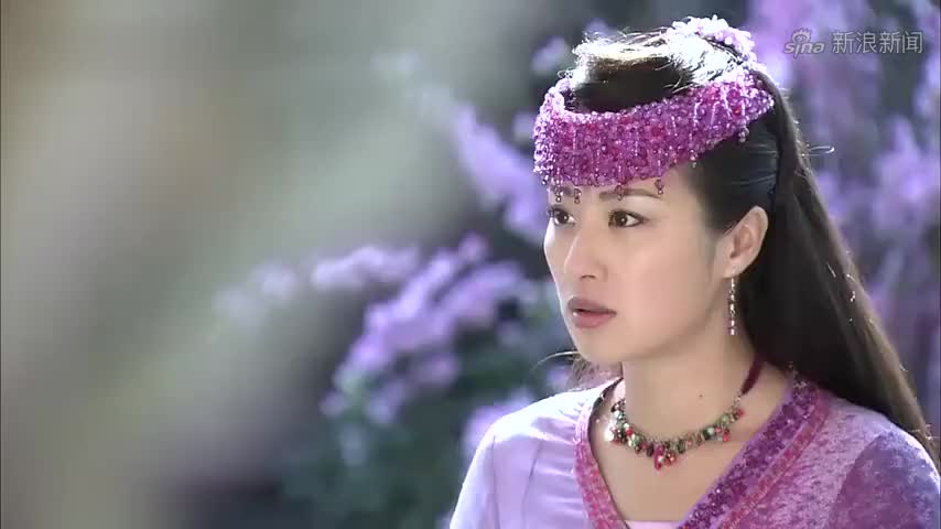 女孩穿越到南越国,被士兵给押走,却被人认出是仙乐