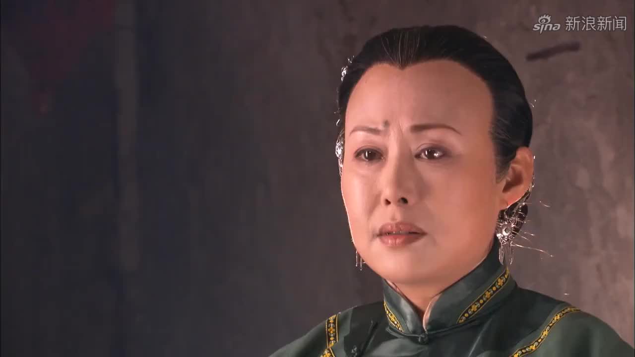 大宅门:玉芬不愧是女中豪杰,喝酸梅汤一口闷:痛快,再来一碗!