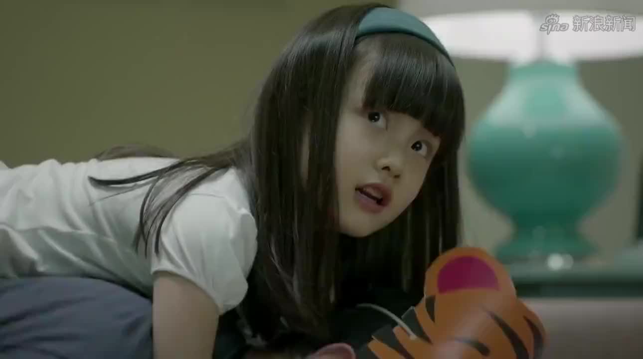 虎妈猫爸:毕大千为寓教于乐,给茜茜当老虎骑,结果把腰给闪了