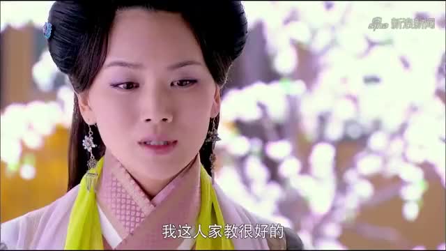 美人如画:明娟与美女私聊,没想到旁边躲着人,看到她俩聊天