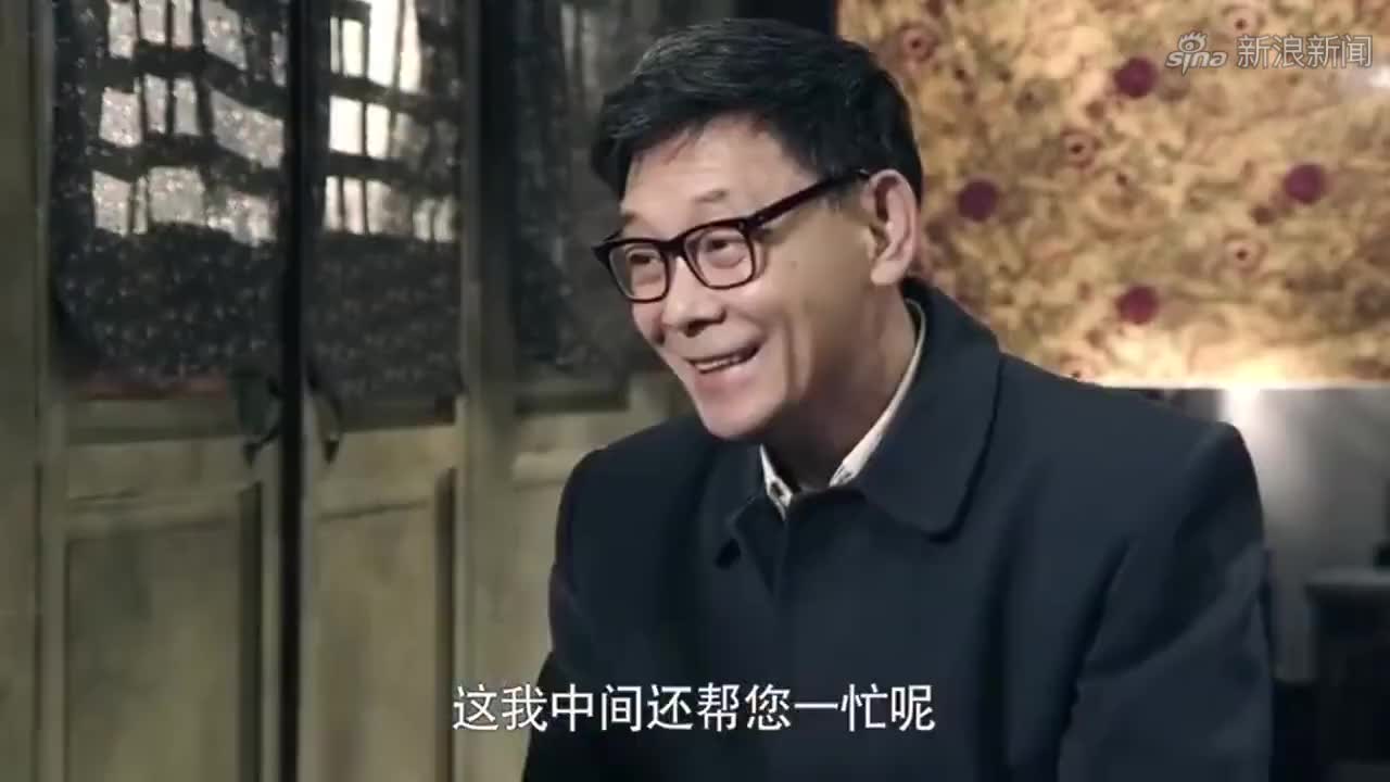 情滿四合院:二大爺比傻柱還傻,一大爺一來,他立馬懂了