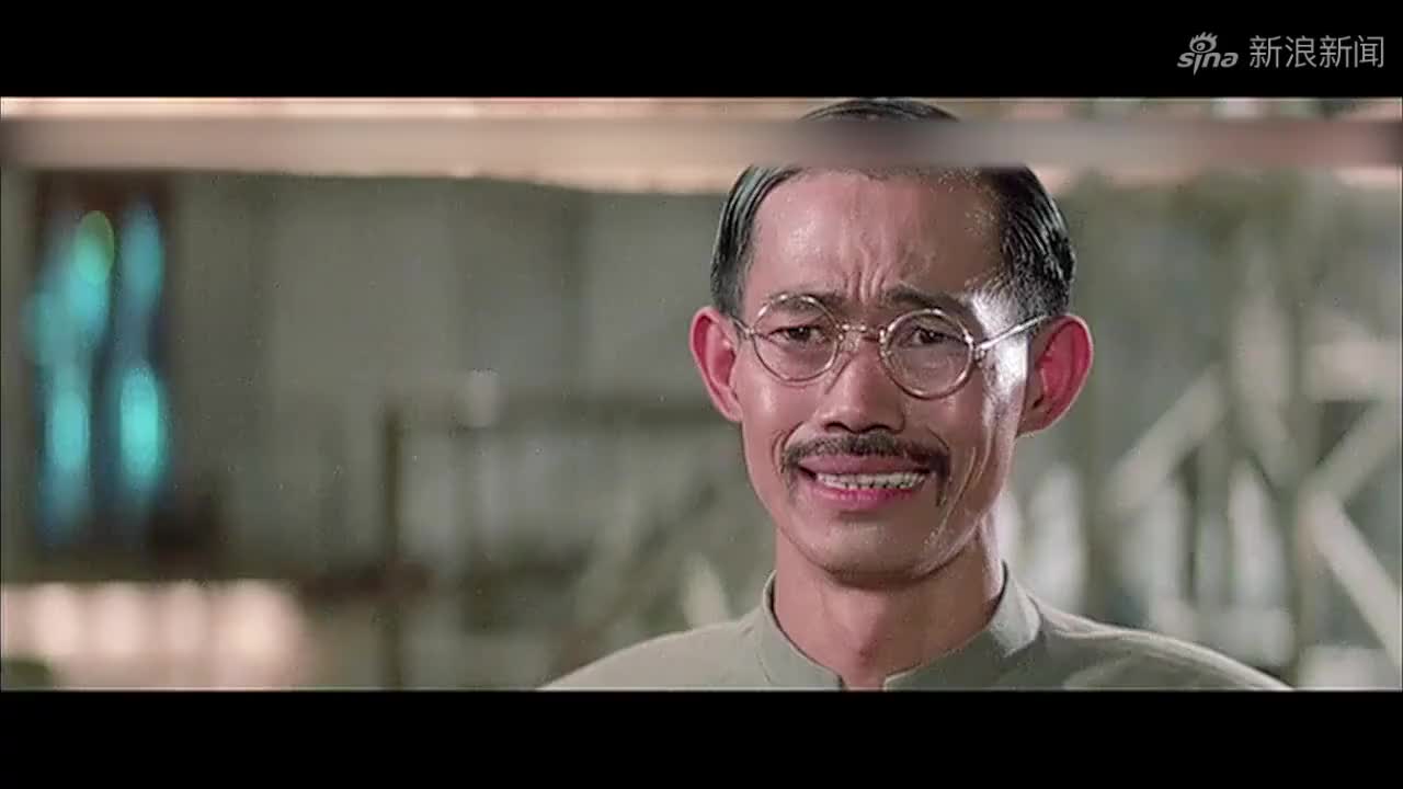 元彪还以为元华好欺负,结果元华一个大脚送元彪了