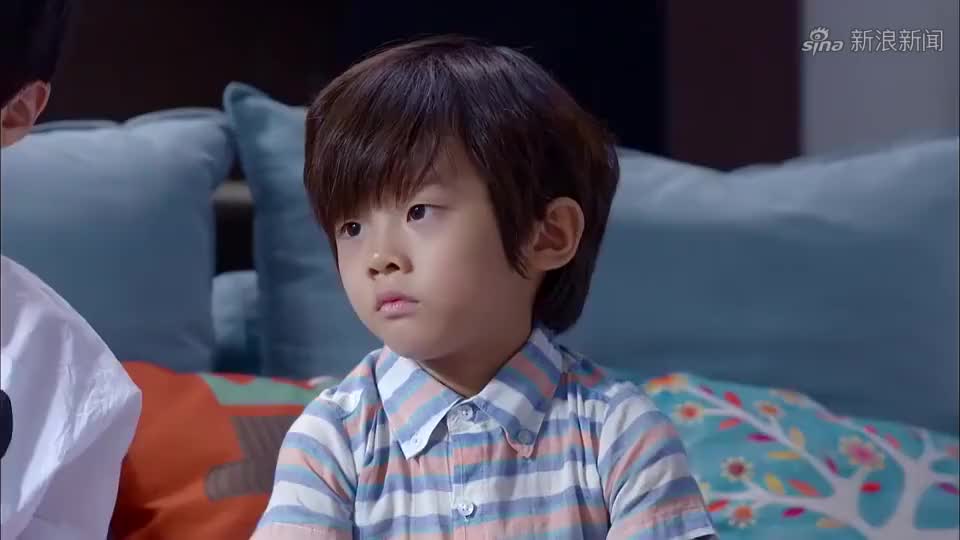 淘气爷孙:姥爷扭伤腰,兽医爷爷来治病,抓起腿一甩就治好了