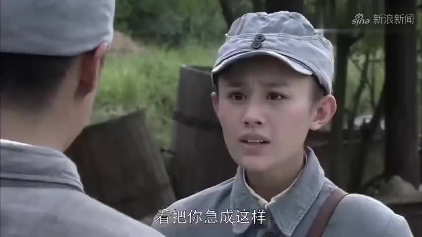 黑狐,上官敬琳回到突击队,发现士兵都不在,看见一片墓碑愣住了