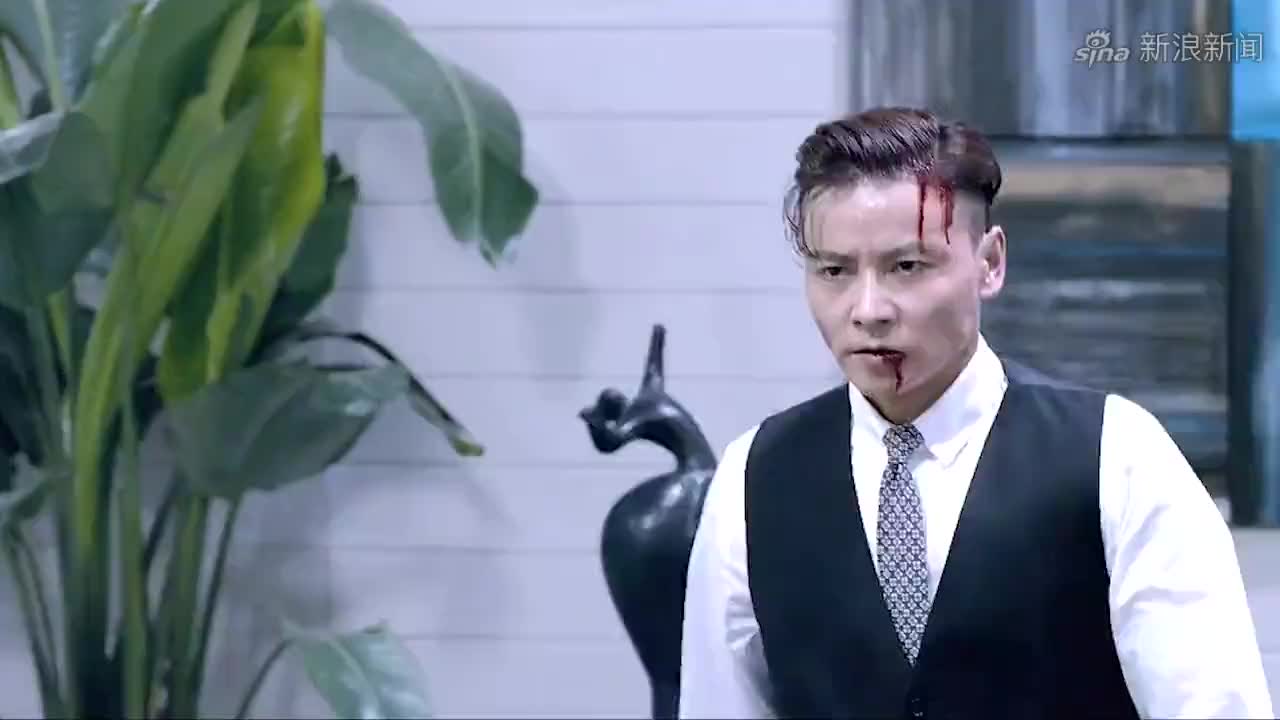 杀破狼2西装大佬张晋,虽然这部戏演的是坏人,但是打斗真心精彩