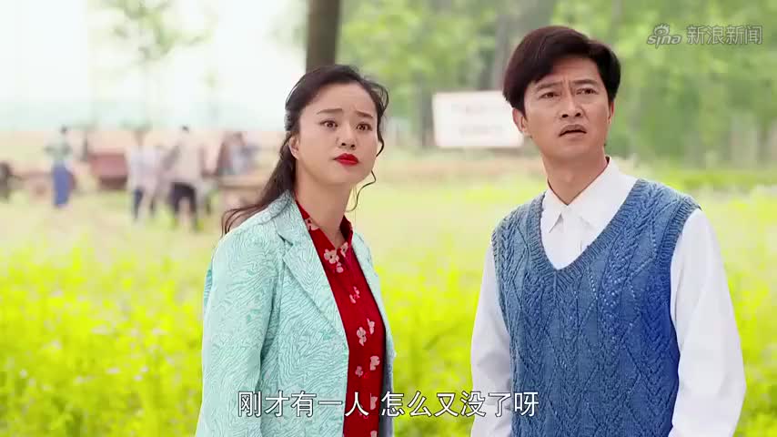 俺娘田小草:田父给小浩买梨,大龙想上手抢,田父可不简单