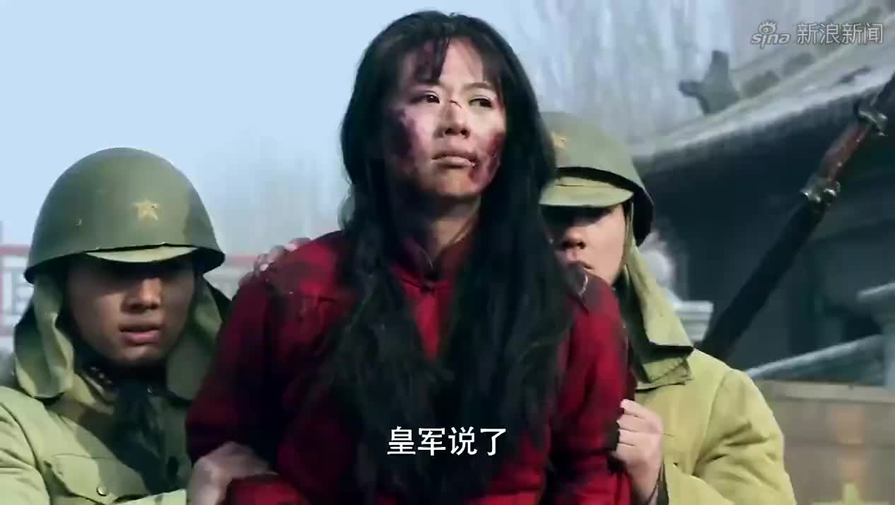 鬼子大尉训练士兵开炮,不料八路摸到其规律,一枪打中胸口