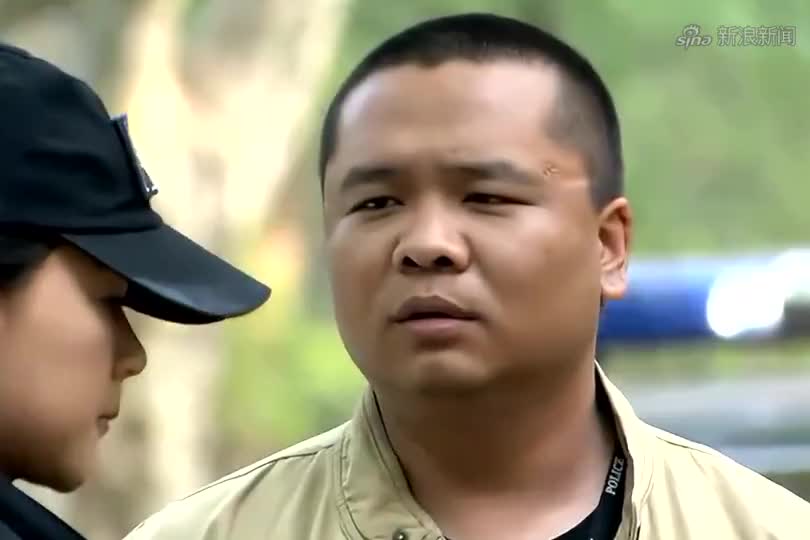 急进中兵谱招棋路,走法又稳又狠,赢得刺激又精彩