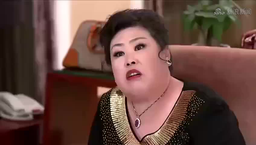 等你爱我:女土豪一脸横肉,保安小伙一看保镖,屁也不敢放一个