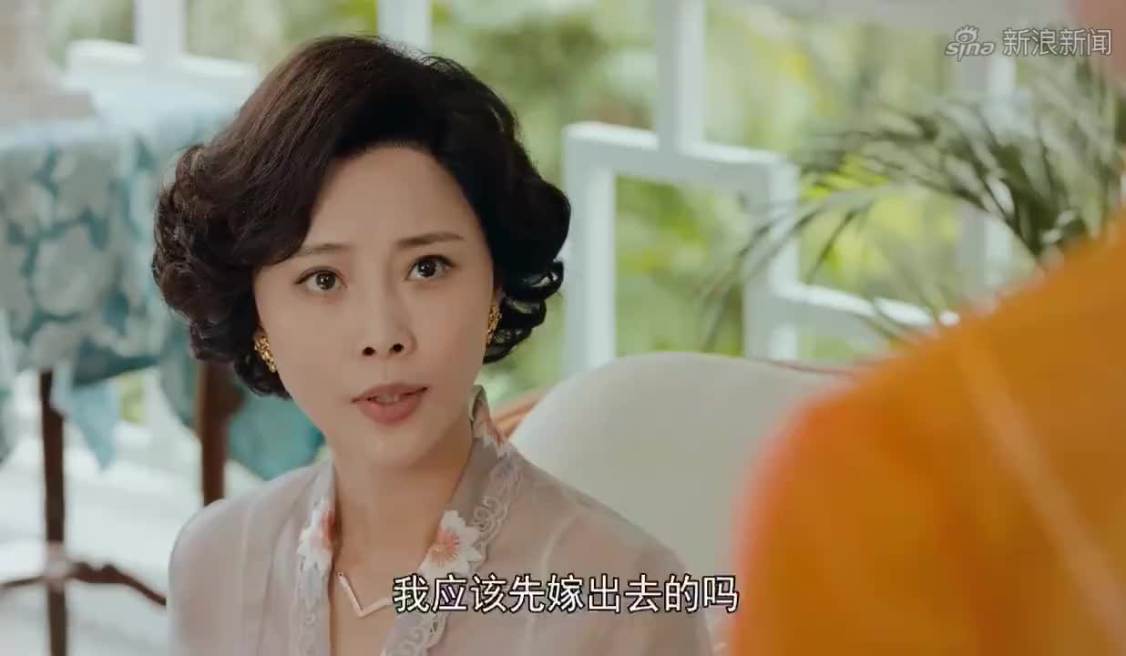 菊香不忍心阿桃被赶出去,跟妈妈商量,要把阿桃留下来!