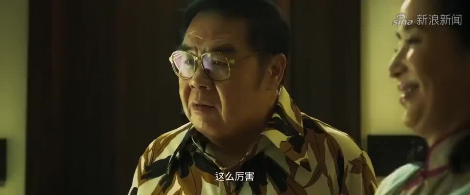 徐乐即将成为总华探长,上升时还不忘拉兄弟一把,给跛豪介绍业务