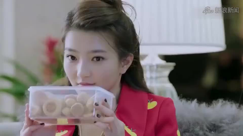 暖爱:廪生专程接泊儿下班,泊儿喜笑颜开,江廪生逗的脸通红