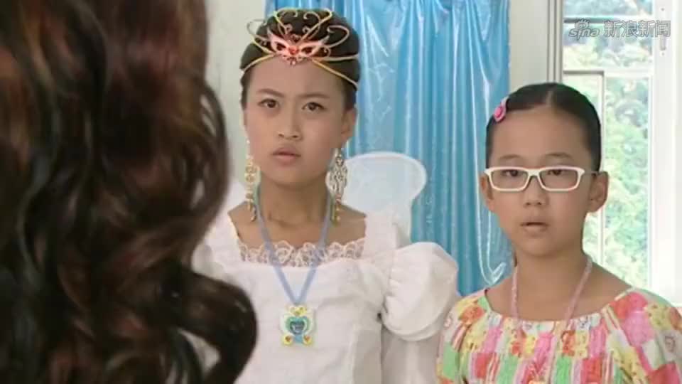 巴啦啦小魔仙:严莉莉用魔法弄坏了美琪的女王服装,这下可糟糕了