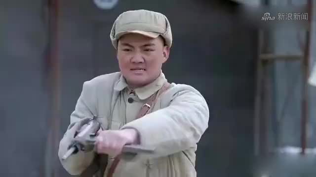 林海雪原:郑三炮跳崖,小子真是命大,竟毫发无损