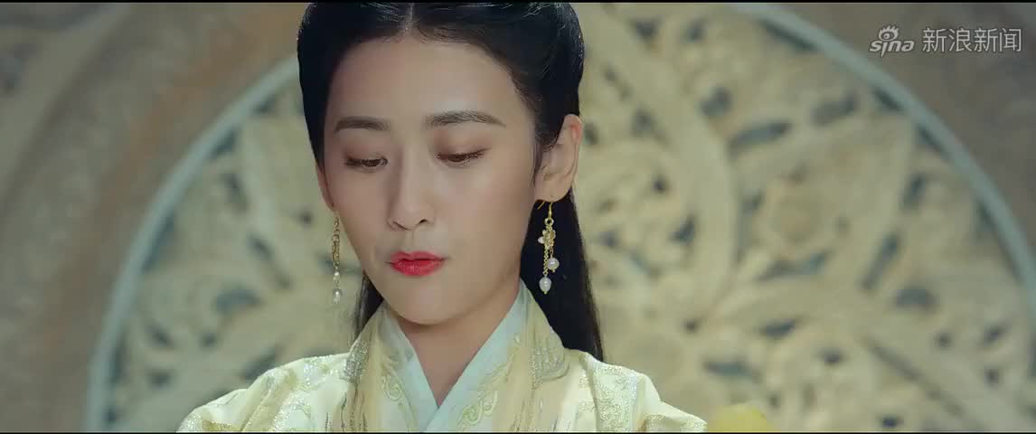 从将军到士兵:李露婷看望王朝天,雪原对她充满敌意,处处顶撞她