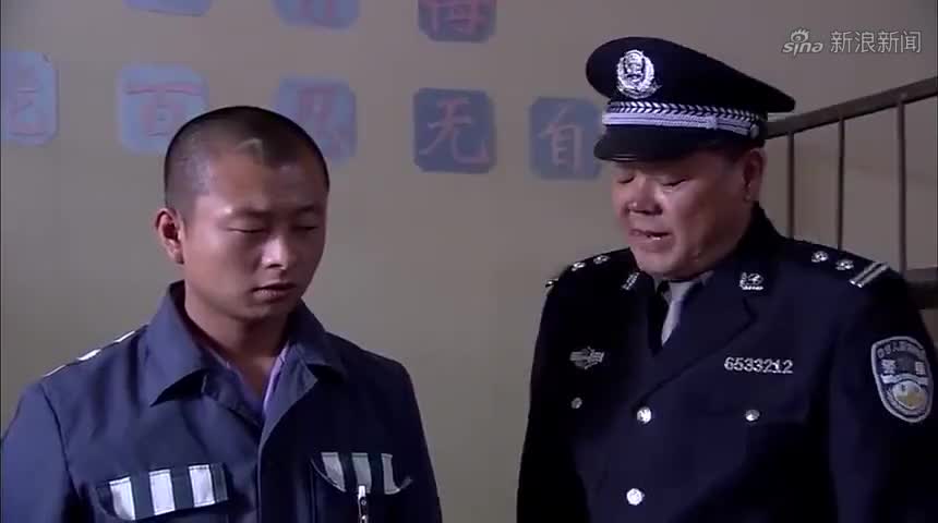 大漠高墙:狱医被犯人咬伤,这下慌了,原因让人生气